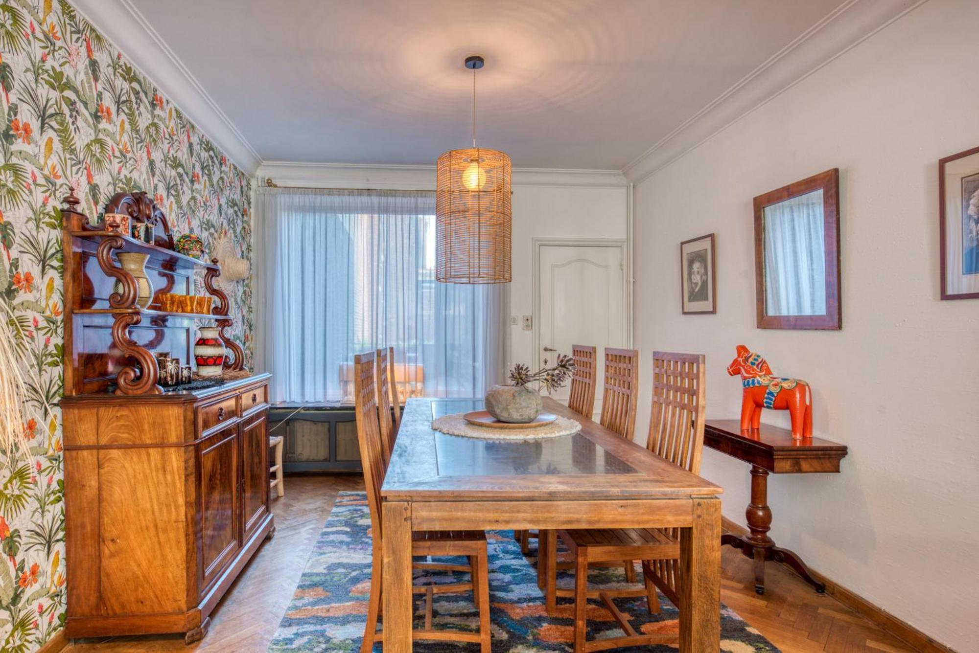 Belle Maison Bourgeoise Partagee De 4 Logements Liege Luaran gambar