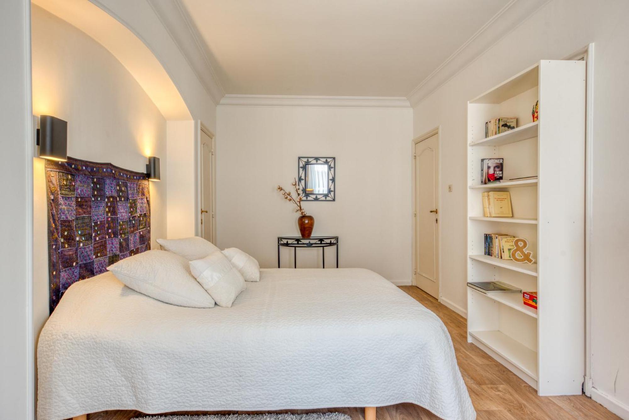 Belle Maison Bourgeoise Partagee De 4 Logements Liege Luaran gambar