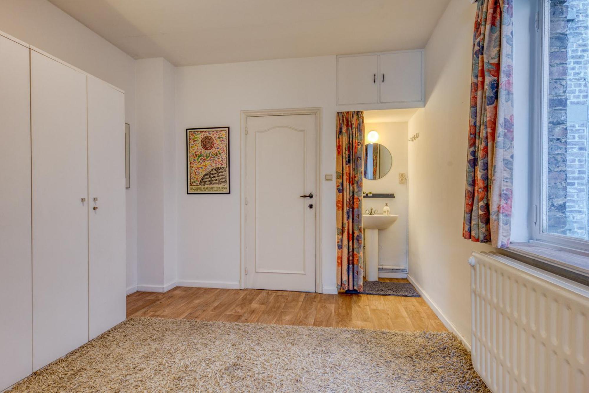 Belle Maison Bourgeoise Partagee De 4 Logements Liege Luaran gambar