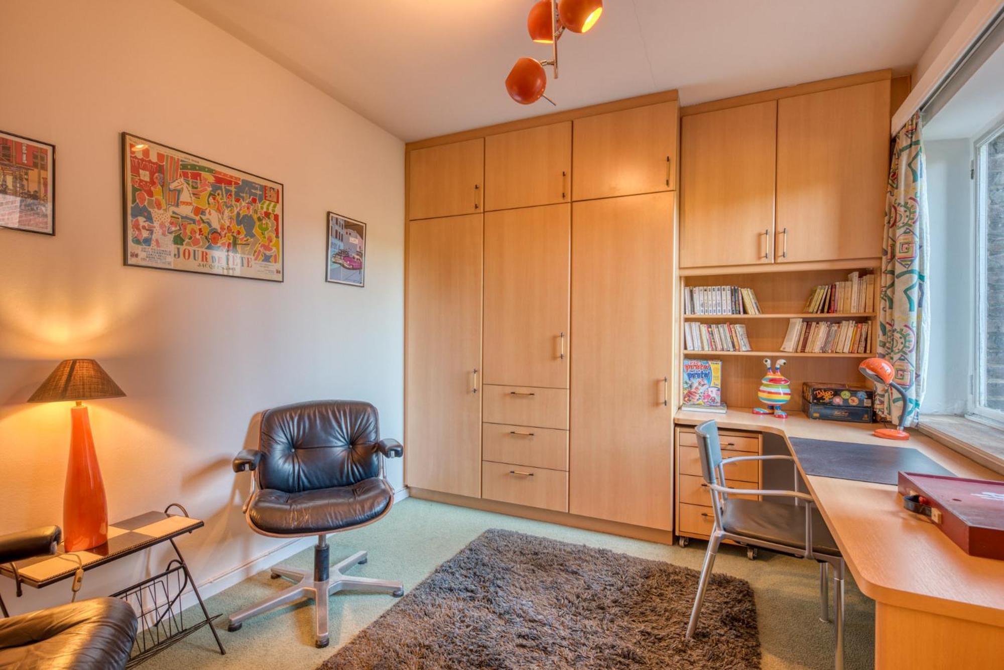 Belle Maison Bourgeoise Partagee De 4 Logements Liege Luaran gambar