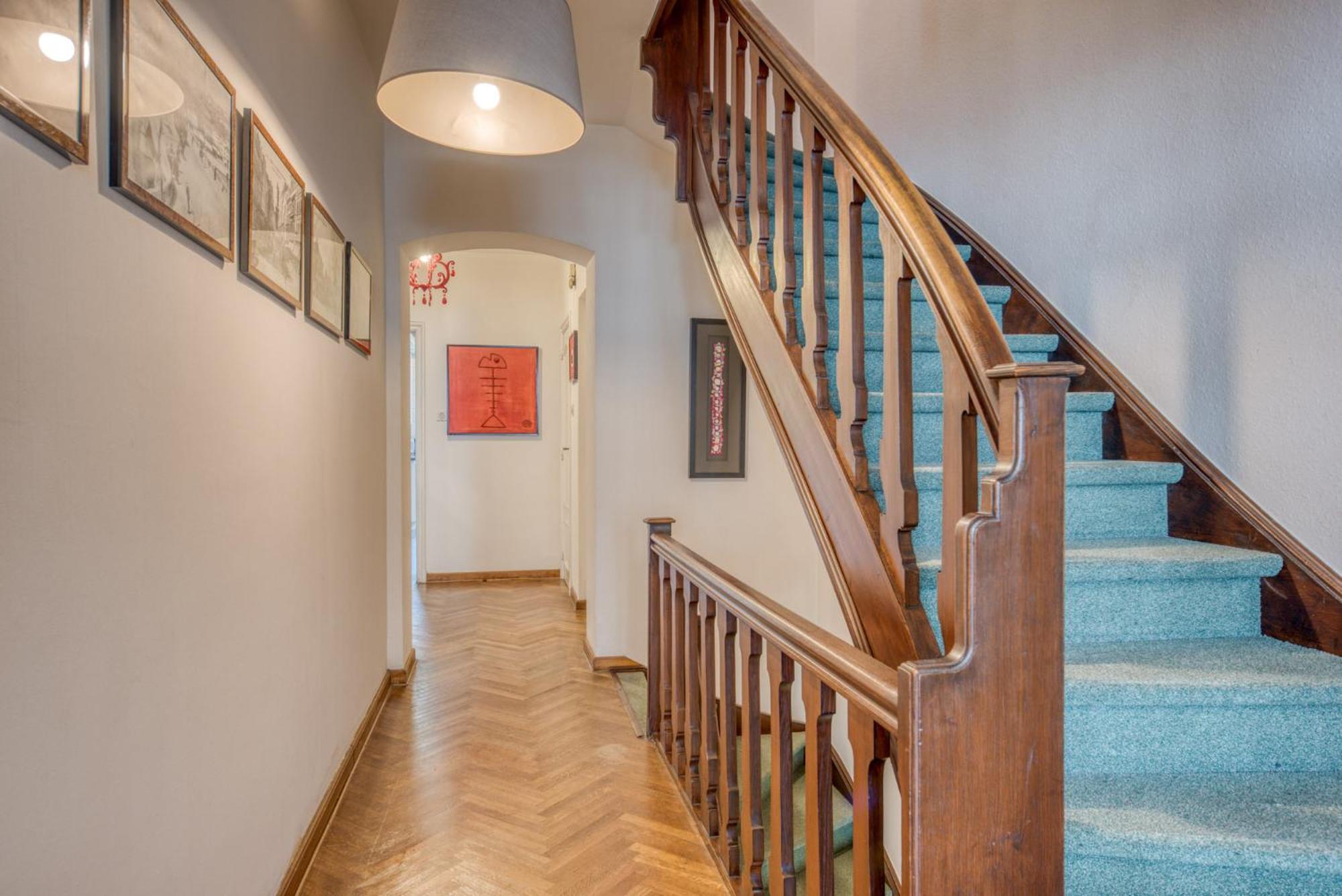 Belle Maison Bourgeoise Partagee De 4 Logements Liege Luaran gambar